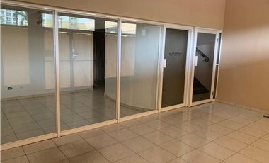 CONDADO DEL REY / COUNTRY PLAZA / LOCAL COMERCIAL / 170M / VACIO