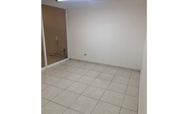 CONDADO DEL REY / COUNTRY PLAZA / LOCAL COMERCIAL / 170M / VACIO