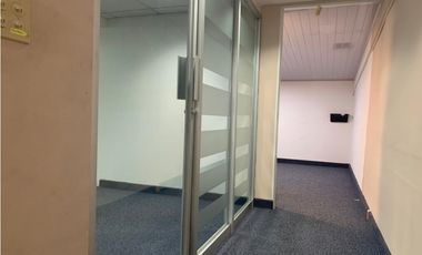 CONDADO DEL REY / COUNTRY PLAZA / LOCAL COMERCIAL / 170M / VACIO