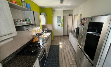 VENDO CADA EN QUINTAS DE VERSALLES