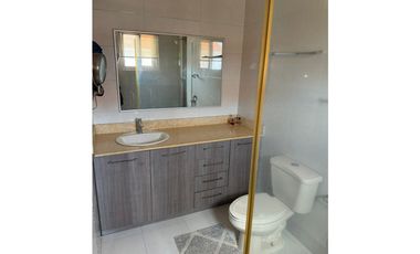 VENDO CADA EN QUINTAS DE VERSALLES