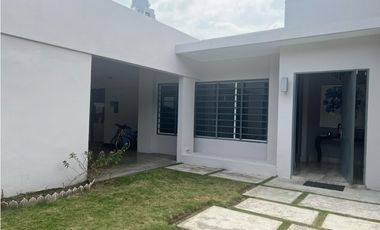 VENTA DE CASA EN URBANIZACIÓN LA LOMA - 6956RC