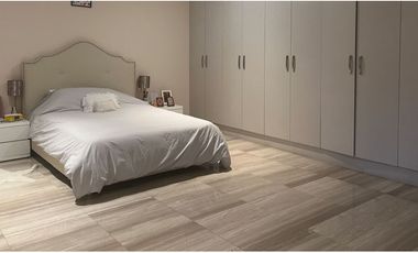 VENTA DE CASA EN URBANIZACIÓN LA LOMA - 6956RC