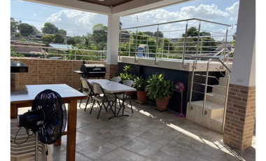 TOCUMEN / 362M / 6 HABITACIONES / 2 PARKING / TERRAZA / PISCINA