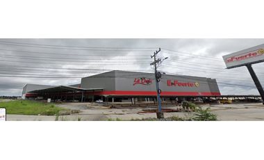 ALQUILER LOCAL 1000M2 EN LA 24 DICIEMBRE PLAZA COMERCIAL