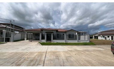 VENTA Y ALQUILER DE CASA EN LA FONTANA. 5  RECAMARA  CERCADA