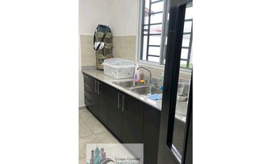 VENTA Y ALQUILER DE CASA EN LA FONTANA. 5  RECAMARA  CERCADA