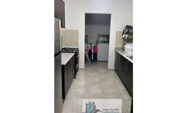 VENTA Y ALQUILER DE CASA EN LA FONTANA. 5  RECAMARA  CERCADA