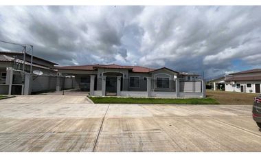 VENTA Y ALQUILER DE CASA EN LA FONTANA. 5  RECAMARA  CERCADA