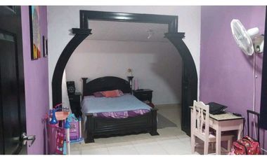 VENTA DE CASA EN ALGARROBOS  3 RECAMARAS CERCADA