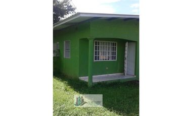 VENTA DE CASA EN ALGARROBOS