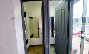 LOCAL EN SAN FRANCISCO PLANTA ALTA 40M2 CALLE 50 PRINCIPAL