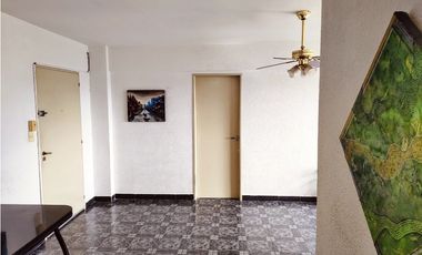 VENTA DEPTO. 3 AMB. C/ ESP. DE COCHERA. BARRIO LAS LILAS