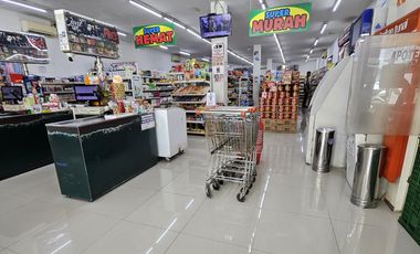 Dijual Tempat Usaha Beserta Minimarket Dan Apotek Lokasi Strategis