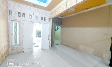 Rumah siap huni di bojong menteng kota bekasi LT.103m SHM garasi mobil