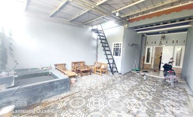 Rumah siap huni di bojong menteng kota bekasi LT.103m SHM garasi mobil