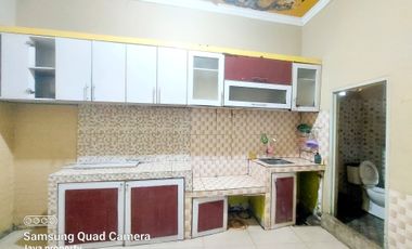 Rumah siap huni di bojong menteng kota bekasi LT.103m SHM garasi mobil