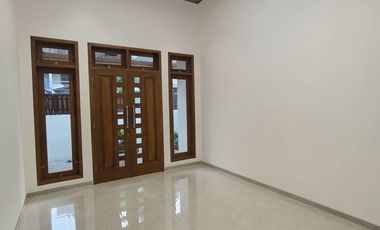 Rumah solo Sumber Pajajaran dekat Manahan Fajar Indah