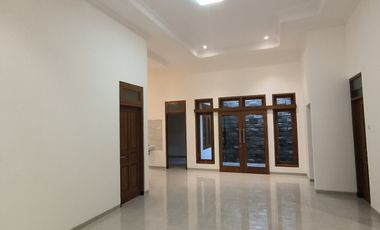 Rumah solo Sumber Pajajaran dekat Manahan Fajar Indah