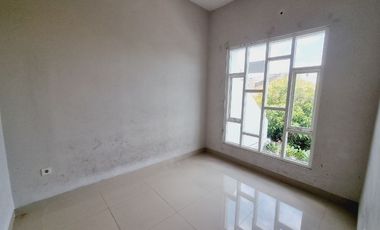 Rumah Mewah 2 Lt Akses Jalan Lebar Solo Kota