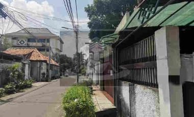 DIJUAL TANAH ZONA KOMERSIL STRATEGIS ADA BANGUNAN DI JAKARTA PUSAT