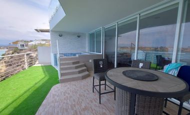 Linda Casa en Cumbres de Ayangue con espectacular vista al mar