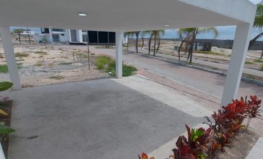 Linda Casa en Cumbres de Ayangue con espectacular vista al mar