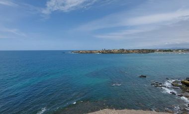 Linda Casa en Cumbres de Ayangue con espectacular vista al mar