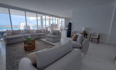 Linda Casa en Cumbres de Ayangue con espectacular vista al mar