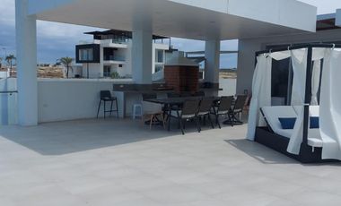 Linda Casa en Cumbres de Ayangue con espectacular vista al mar