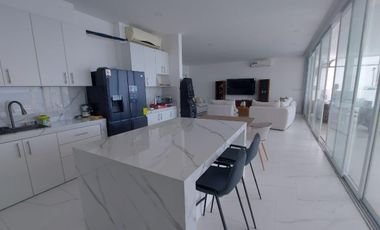 Linda Casa en Cumbres de Ayangue con espectacular vista al mar