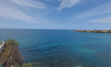 Linda Casa en Cumbres de Ayangue con espectacular vista al mar