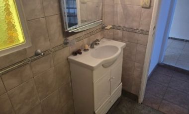Casa PH en alquiler en Moron Sur