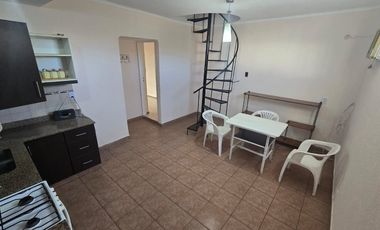 Casa PH en alquiler en Moron Sur