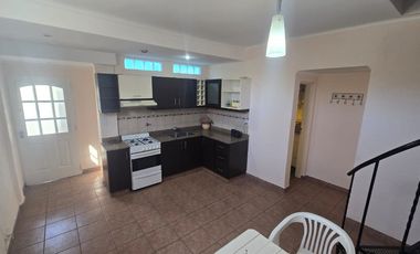 Casa PH en alquiler en Moron Sur