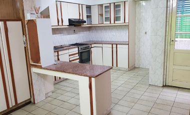 Casa en alquiler en Caseros