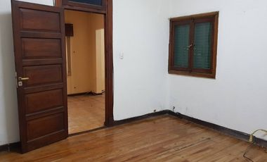 Casa en alquiler en Caseros