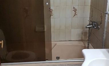 Casa en alquiler en Caseros