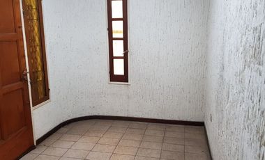 Casa en alquiler en Caseros