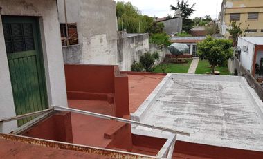 Casa en alquiler en Caseros