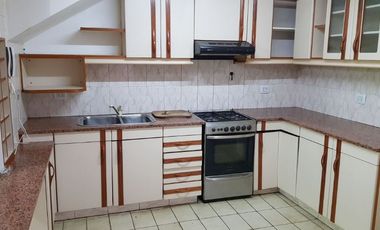 Casa en alquiler en Caseros