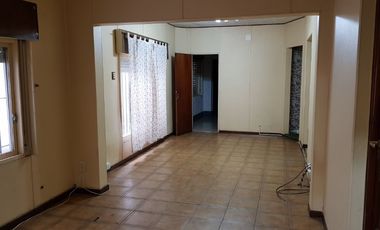 Casa en alquiler en Caseros