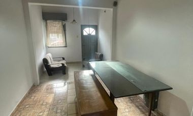 Casa en alquiler en Lanus Este