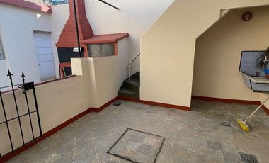 Alquiler casa 3 ambientes Lomas del Mirador