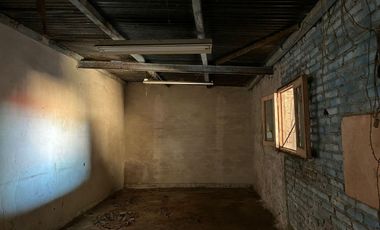 VENTA GALPÓN CON TINGLADO ZONA ALTO ALBERDI
