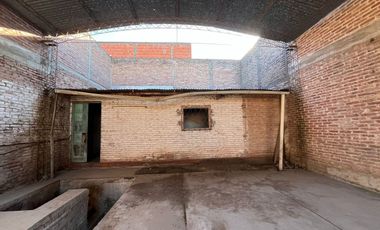 VENTA GALPÓN CON TINGLADO ZONA ALTO ALBERDI