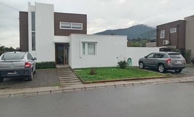 Casa en venta en LIMACHE