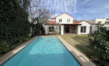 Casa en Arriendo en Chicureo / Piedra Roja