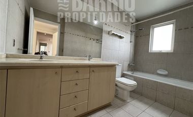 Casa en Arriendo en Chicureo / Piedra Roja
