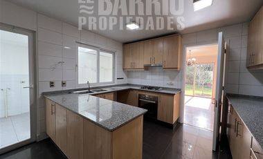 Casa en Arriendo en Chicureo / Piedra Roja